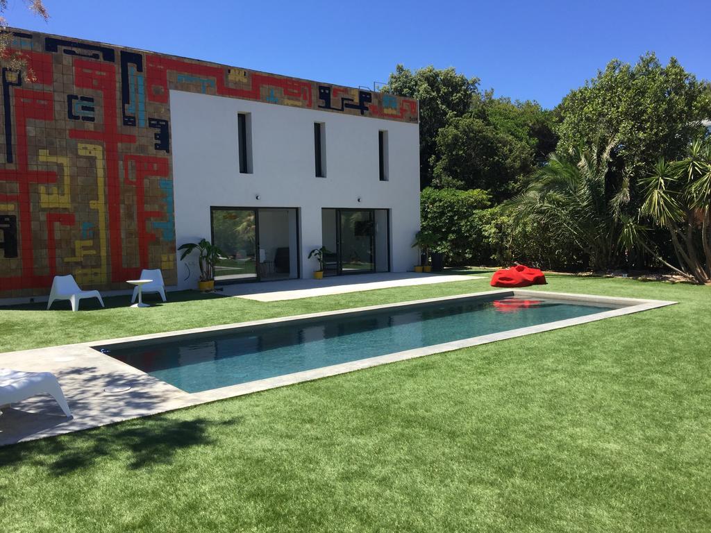 Le Cube Hotel Design A Hyeres Plage Avec Piscine Et Cuisine Exterior photo