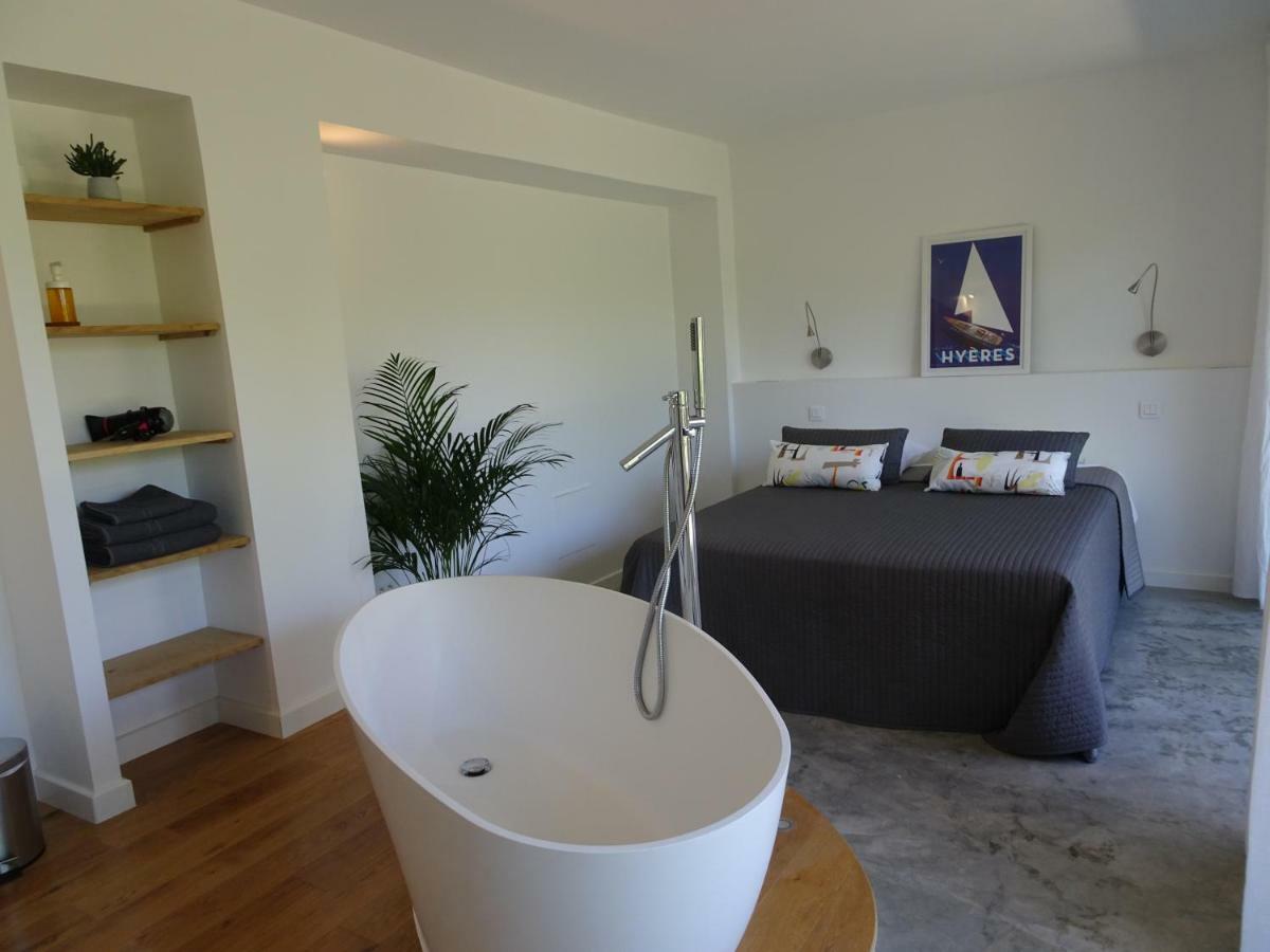 Le Cube Hotel Design A Hyeres Plage Avec Piscine Et Cuisine Exterior photo